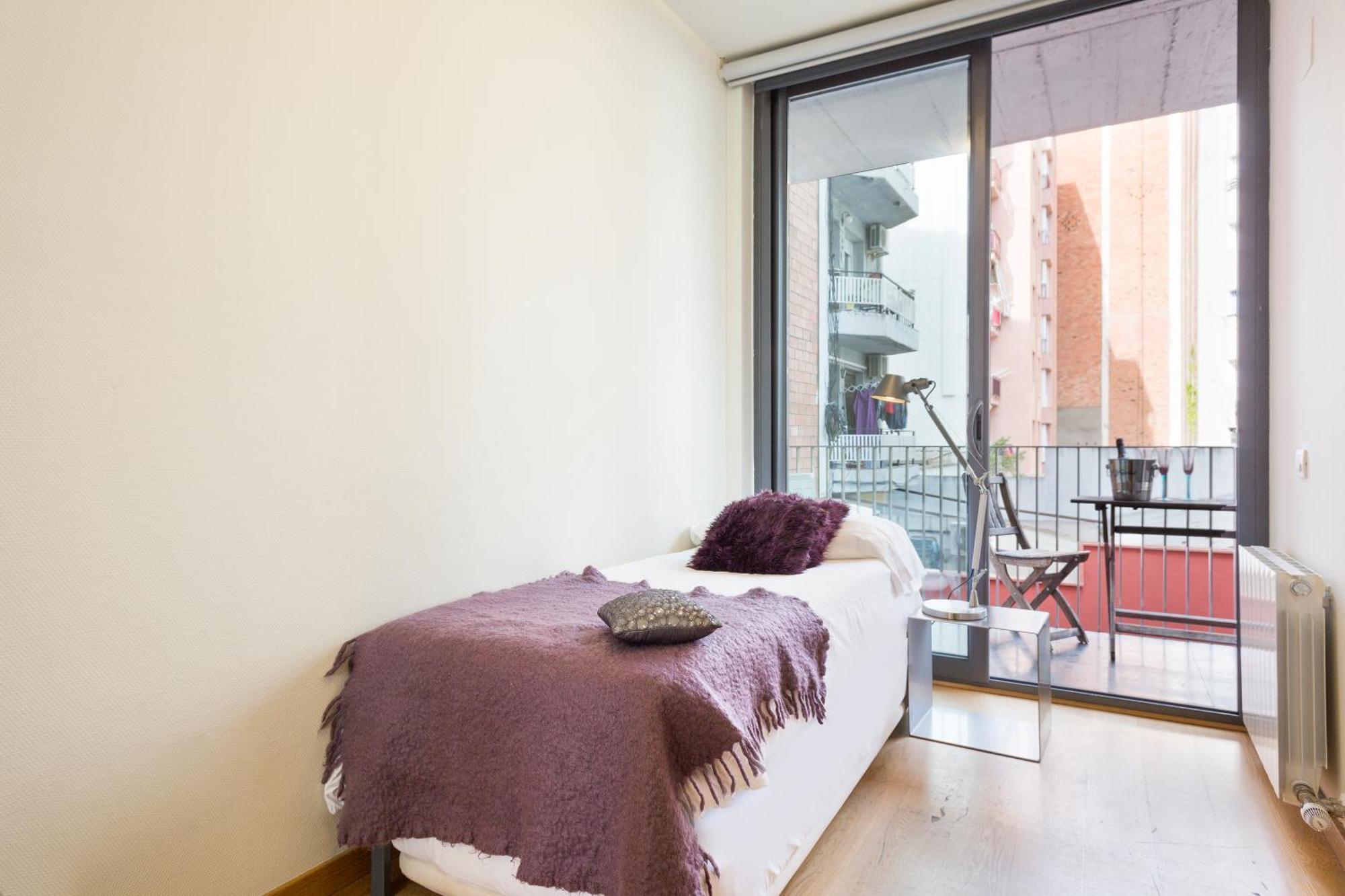 My Space Barcelona Pool City Center Bilik gambar