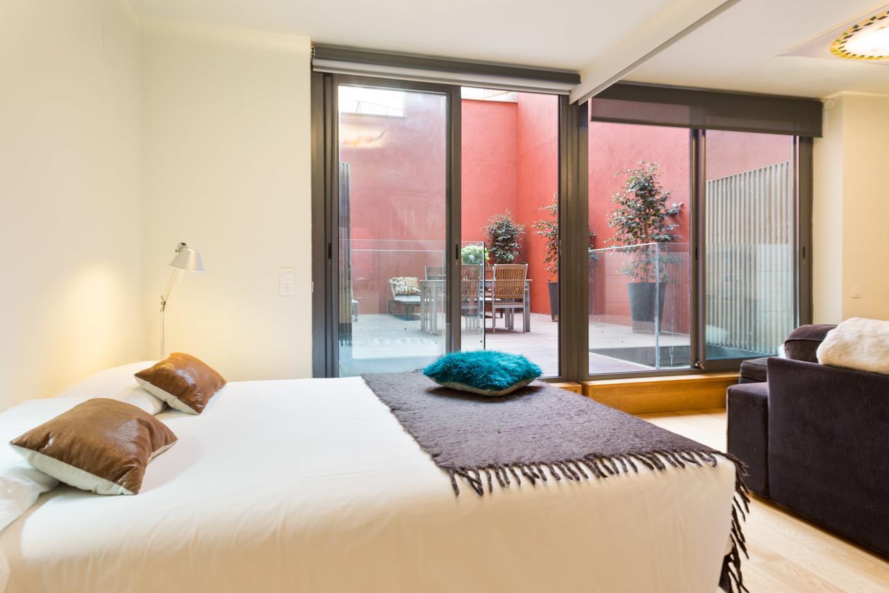 My Space Barcelona Pool City Center Luaran gambar