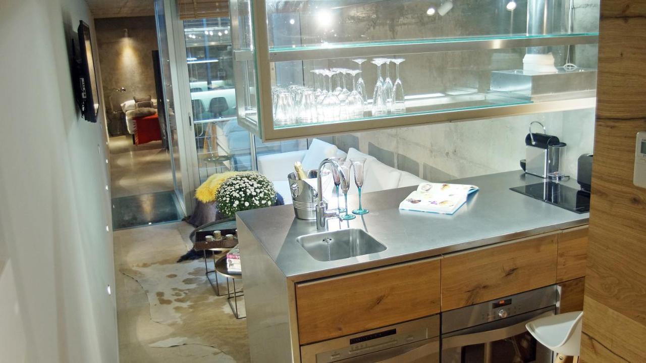 My Space Barcelona Pool City Center Luaran gambar