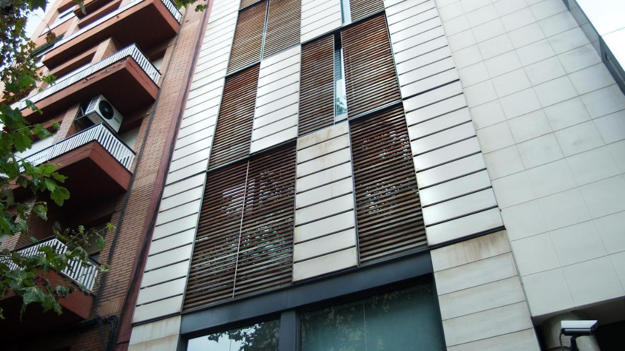 My Space Barcelona Pool City Center Luaran gambar